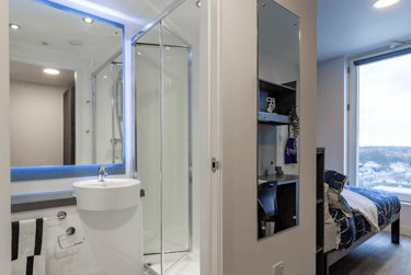 Superior En Suite at Benedict's Gate, 71 St Benedict's Street, City Centre, Norwich, NR24FB - Image 5
